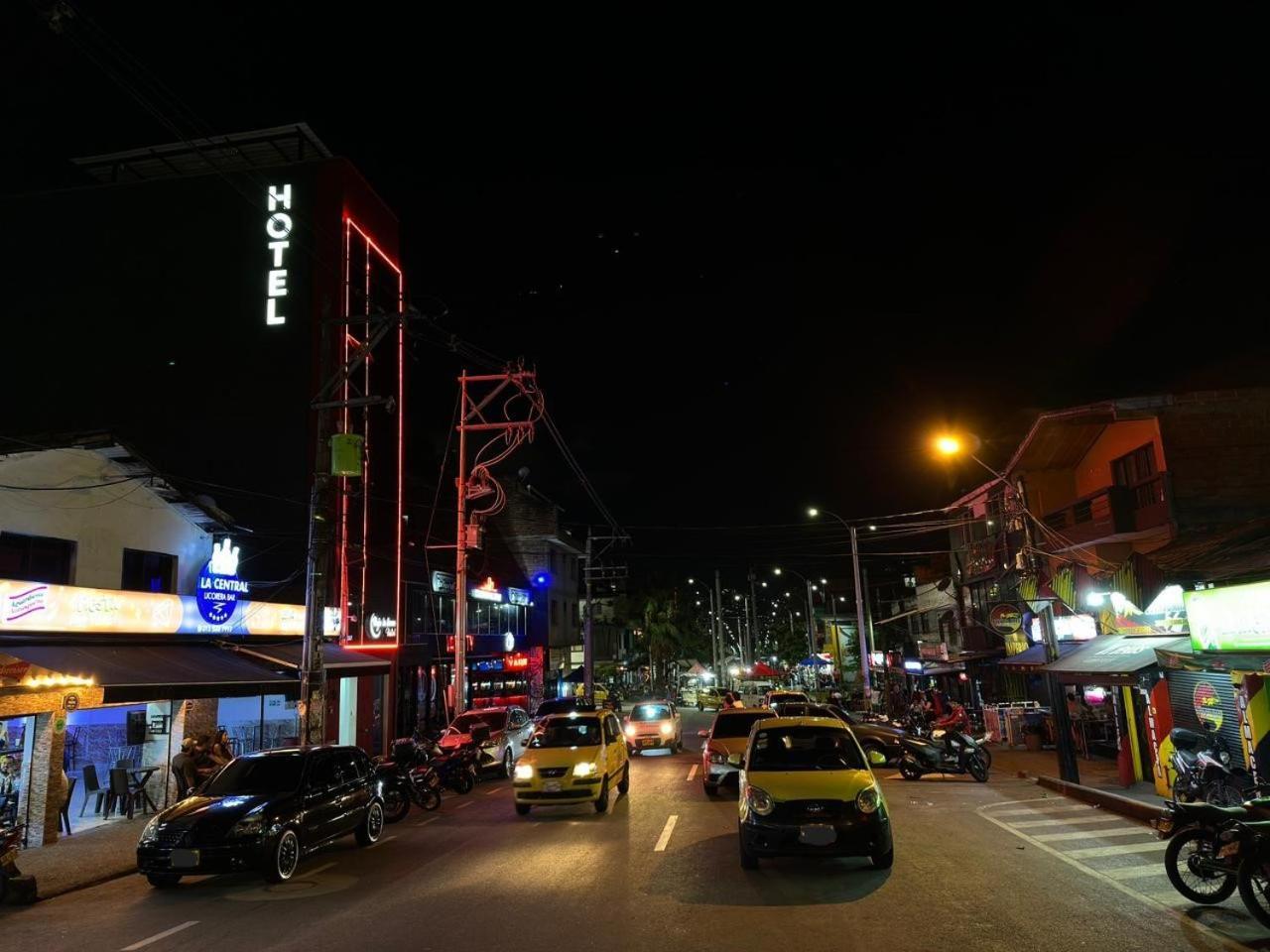 Bajo La Luna Hotel Medellin